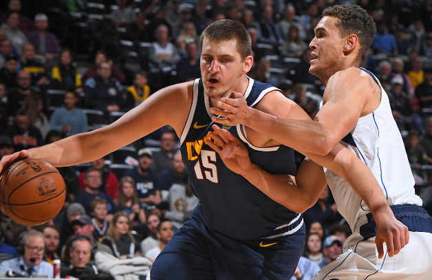 与赞助商而 与赞助商而