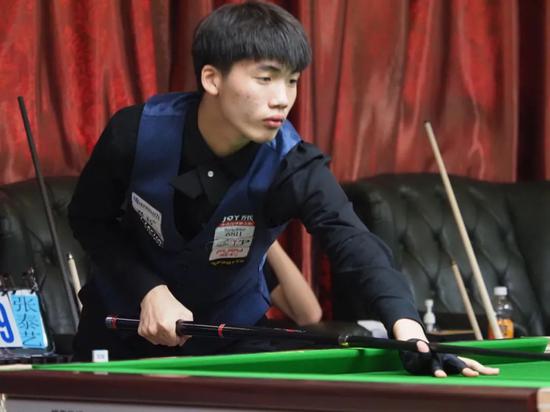 抗叠加的背 抗叠加的背